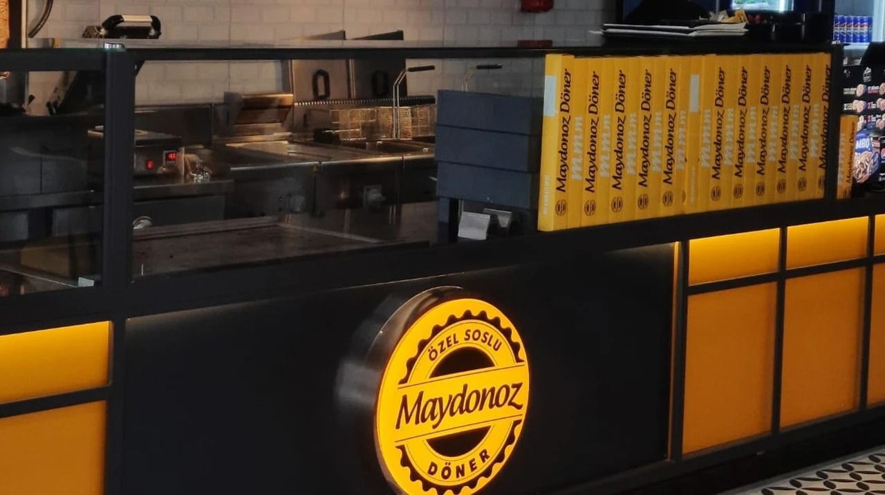 Maydonoz Döner’e FETÖ Operasyonu: Şirket Sahibi Ömer Şeyhin Hakkında Merak Edilenler