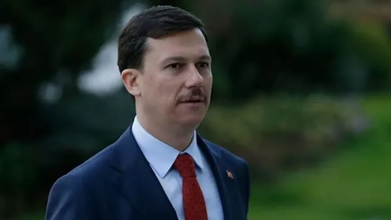 AKP Genel Sekreteri Fatih Şahin Ani Rahatsızlık Nedeniyle Hastaneye Kaldırıldı: