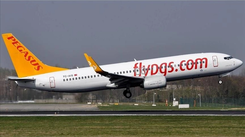 Pegasus Hava Yolları Uçağı Acil İniş Yaptı: Manchester’da Büyük Panik!